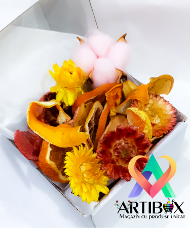 Amestec parfumat Potpourri - mix de arome naturale fructate si plante uscate FlowerBox [1]