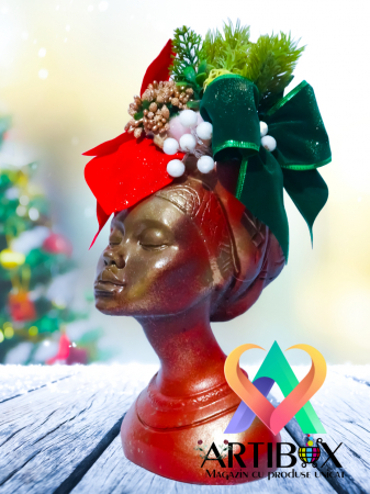 Aranjamente florale - Aranjament de Craciun cu Vaza din Ipsos glazurat - Printesa Africana Craciunita 2