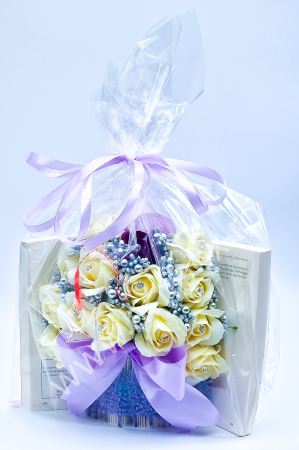 Aranjament floral - Carte - Mesmerize - Cadou Absolvire [8]