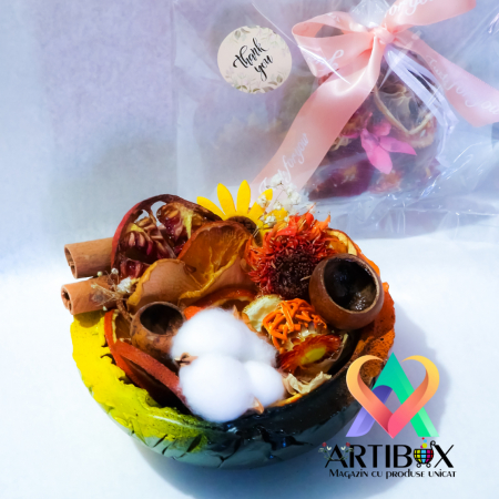 Aromoterapie - Bol cu Amestec parfumat Potpourri - mix de arome naturale fructate si plante uscate - Multicolor