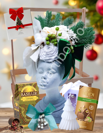 Craciun 2025 - Cadou Sarbatori - Aranjament floral in vaza, Ceai Basilur, Lumanare parfumata si Ciocolata cu fistic