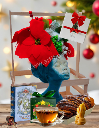 Craciun 2025 - Cadou Christmas Delight cu Cozonac insiropat in Vinars, Lumanare naturala si Ceai Basilur Signature