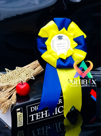 Toci, diplome si cocarde absolvire - Cocarde personalizate pentru absolvire - Model Bicolore