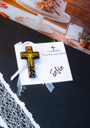 Cruciulita marturie din lemn cu snur din piele intoarsa [7]