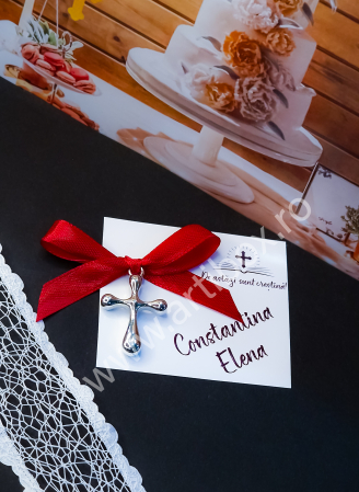 Cruciulite botez - Cruciulita argintie cu margini rotunjite si panglica din satin