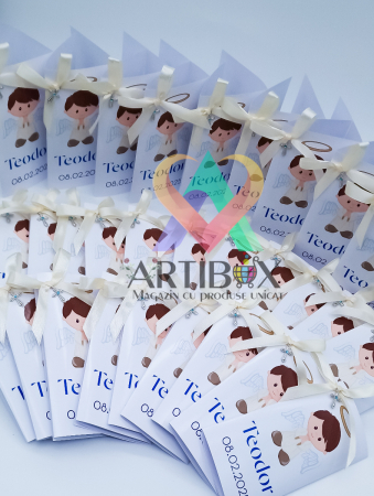 Cruciulite bleu pentru botez cu felicitare si ciocolata [7]