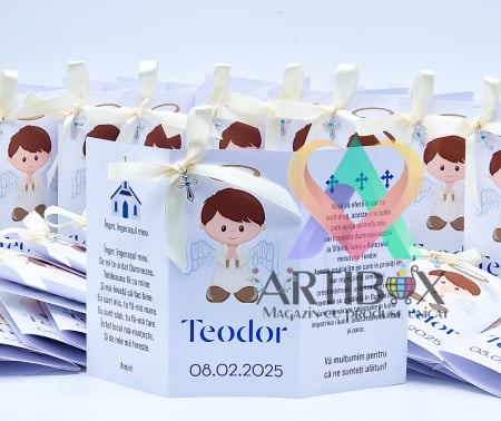 Best Seller - Cruciulite bleu pentru botez cu felicitare si ciocolata