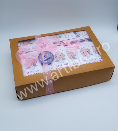 Cruciulite roz pentru botez cu felicitare si ciocolata [1]