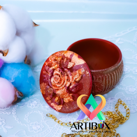 Martisor decoratiuni - Cutie de bijuterii din ipsos glazurat si foita aurie
