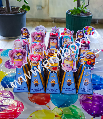 Aniversari - Cutie tort tip con personalizata, cutii aniversare copii - Tematica la alegere