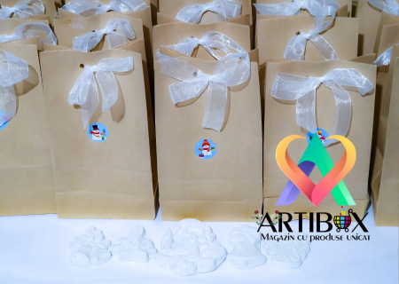 Artibox cu figurine ipsos - Figurine ipsos pentru pictura tematica de Craciun