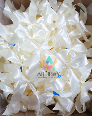 Fundite din satin 2.5 cm cu banda adeziva buretata - realizate handmade [1]