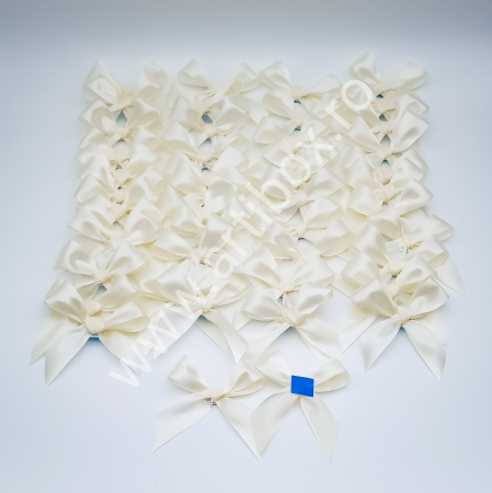 Accesorii Fundite - Fundite din satin 2.5 cm cu banda adeziva buretata - realizate handmade