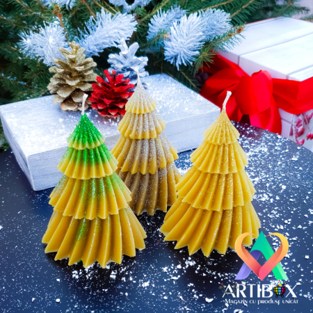 Lumanari ceara naturala - Lumanare decorativa Craciun, parfumata - Model Bradut