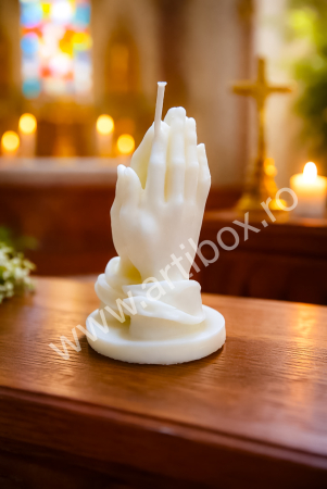 Best Seller - Lumanare decorativa parfumata maini impreunate - Mystic Frankincense Myrrh