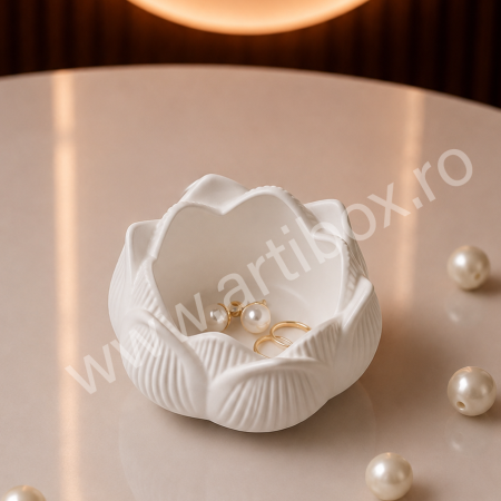 Lumanare parfumata in suport decorativ din ceramica - Model nufar [1]