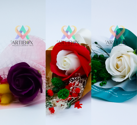Martisor floral - Martisor floral cu trandafir din sapun si plante stabilizate