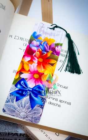 Martisoare personalizate companii - Martisor flori de primavara - semn de carte cu ciucure din matase