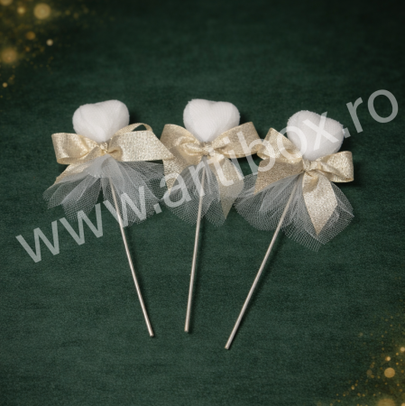 Marturii nunta - Marturie cadou inima alba sidefata din sapun pe bat din lemn