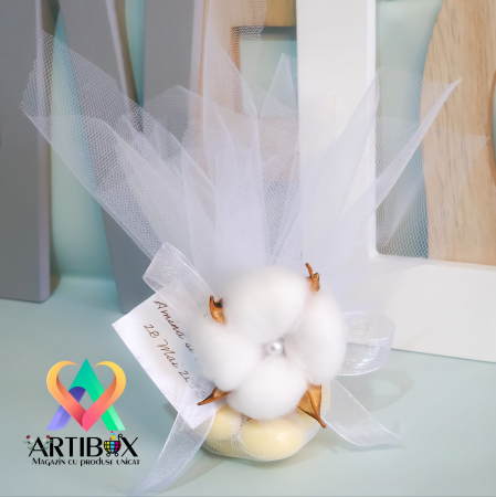 Marturii nunta - Marturie nunta cu floare de bumbac, funda organza si arahide glazurate