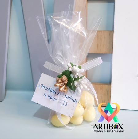 Marturii nunta - Marturie nunta punguta cu panglica din satin, flori si arahide glazurate