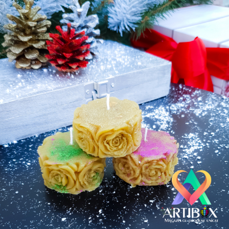 Lumanari ceara naturala - Set 3 lumanari decorative Craciun, parfumate - Model Rose