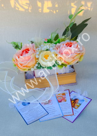 Seturi cadou - Set 31 de carduri cu citate motivationale in cutie tip carte cu ornament floral si lumini