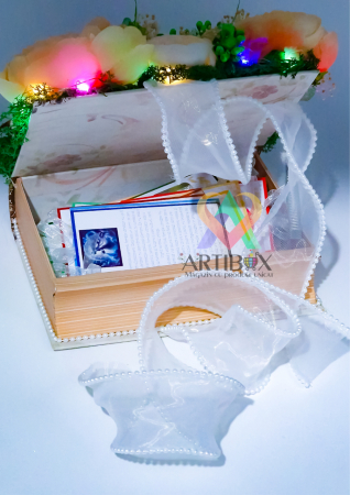 Set 31 de carduri cu citate motivationale in cutie tip carte cu ornament floral si lumini [4]