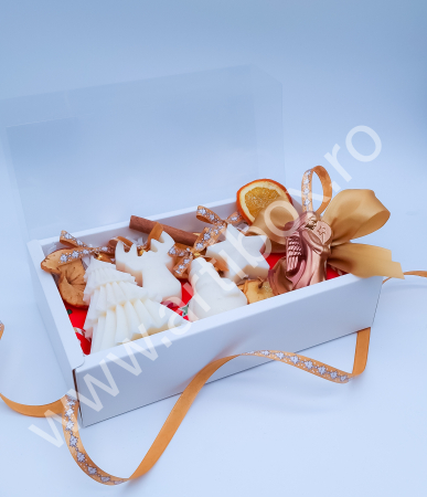 Set decorativ de Craciun cu figurine din ceara parfumata, portocala uscata si scortisoara - cadou elegant de sarbatori [1]