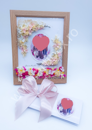 Licheni naturali stabilizati - Tablou cu licheni si flori criogenate - culori soft, cu felicitare inclusa, cadou elegant