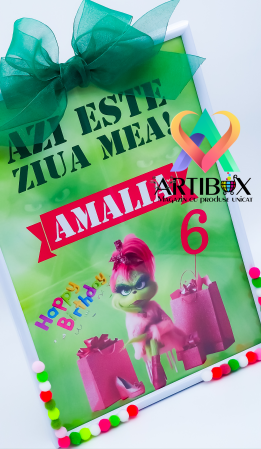 Tablou personalizat cu diverse personaje pentru copii - Grinch Girl [1]