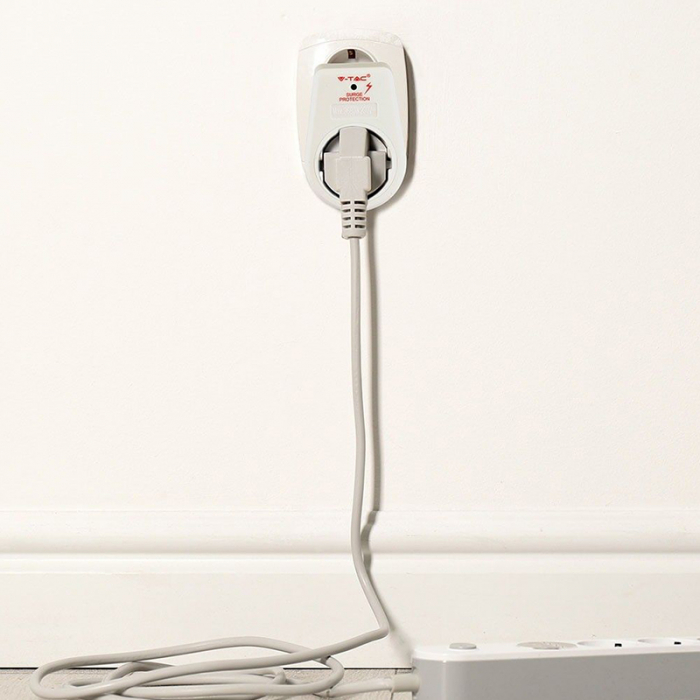 ADAPTOR PRIZA CU PROTECTIE LA SUPRATENSIUNE 16A 3680W MAX [9]
