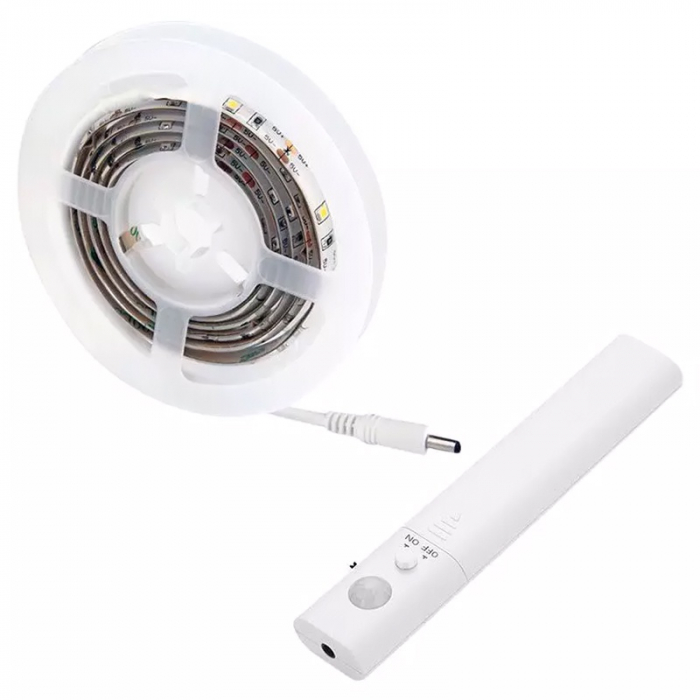 BANDA LED 2835 2.4W 1M 4000K SENZOR MISCARE ALIMENTARE BATERII 4XAAA [3]