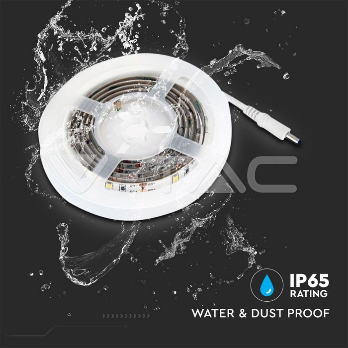 BANDA LED 2835 2.4W 1M 4000K SENZOR MISCARE ALIMENTARE BATERII 4XAAA [7]