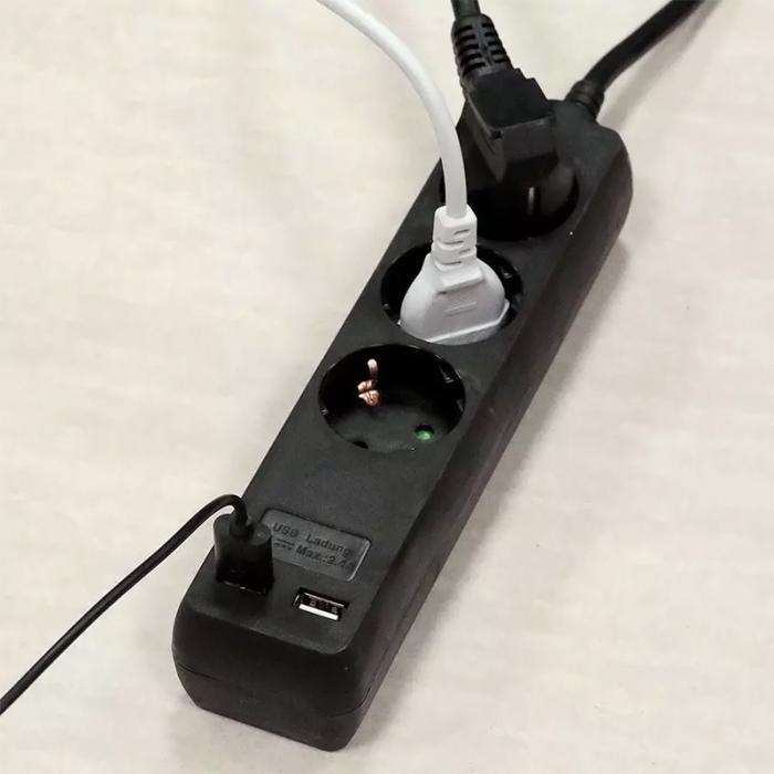 PRELUNGITOR 3 CAI + 2USB 1.5M(3G1.5MM2) NEGRU [6]