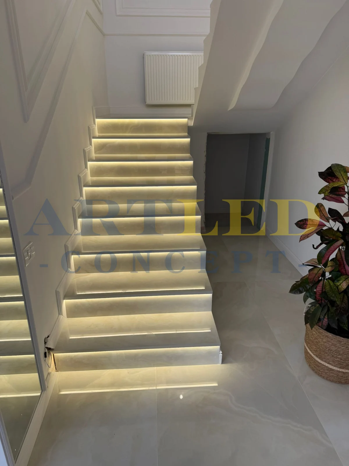 Profil LED aluminiu negru pentru trepte, scari gresie 2 metri [6]