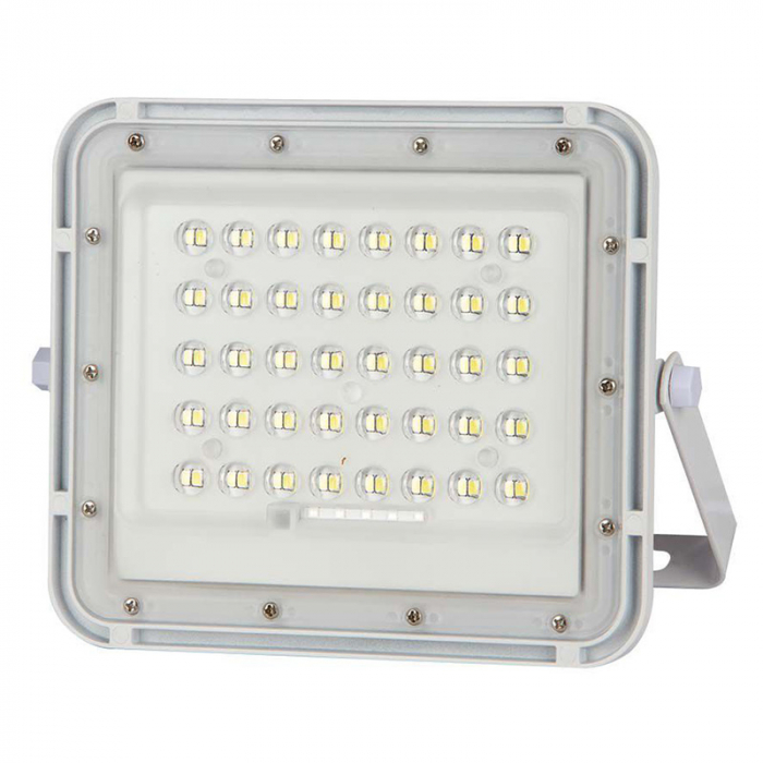 REFLECTOR CU INCARCARE SOLARA 10W 800LM 6400K - ALB [8]