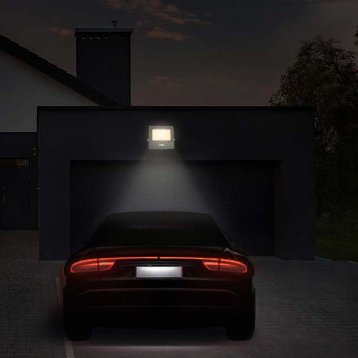 REFLECTOR LED SMD 20W 4000K IP65 CU SENZOR MISCARE - ALB [6]