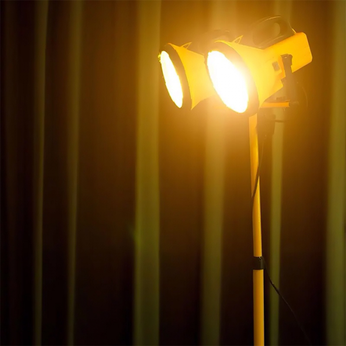 TREPIED PENTRU 2 REFLECTOARE LED [11]