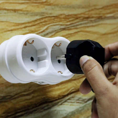 ADAPTOR 3 PRIZE 3X16A MAX 3680W [9]