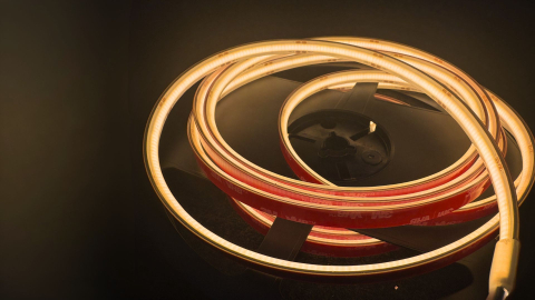 Banda LED COB pentru saună 24V, 480 LED/m, 9.6W, IP68, 2700K, lumină caldă, rolă 5 metri [2]