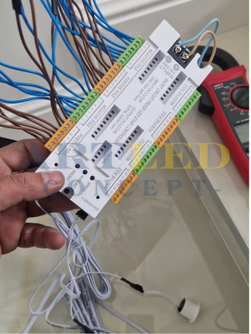 Controler LED scară/scari 12V sau 24V, până la 32 trepte Cu senzori mișcare, efect aprindere treptată [2]
