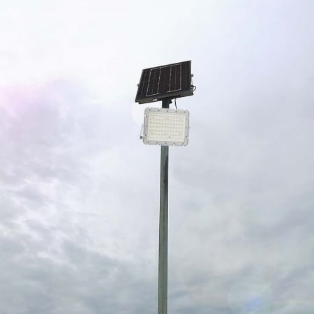 REFLECTOR CU INCARCARE SOLARA 15W 1200LM 6400K - ALB [6]