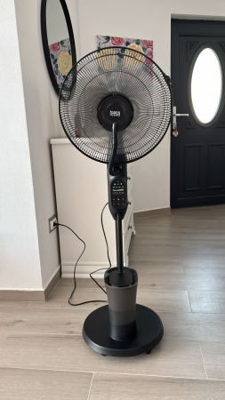 Ventilator cu pulverizare Teesa TSA8067, 3 viteze, 3 setari volum de ceata, Temporizator, Oscilatie automata, 5 Roti de transport (Negru) [1]