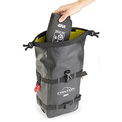Geanta GIVI Canyon impermeabila 8L [2]