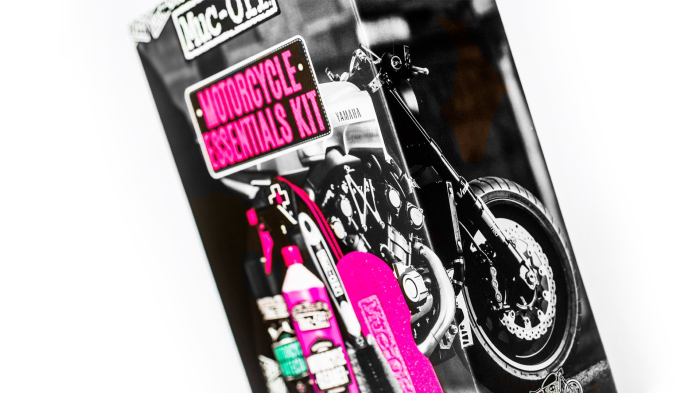 Kit Curatare si Ingrijire Motocicleta MUC-OFF Essentials [2]