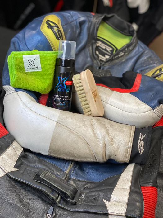 Kit curatare Xzone pentru echipament moto din piele [5]