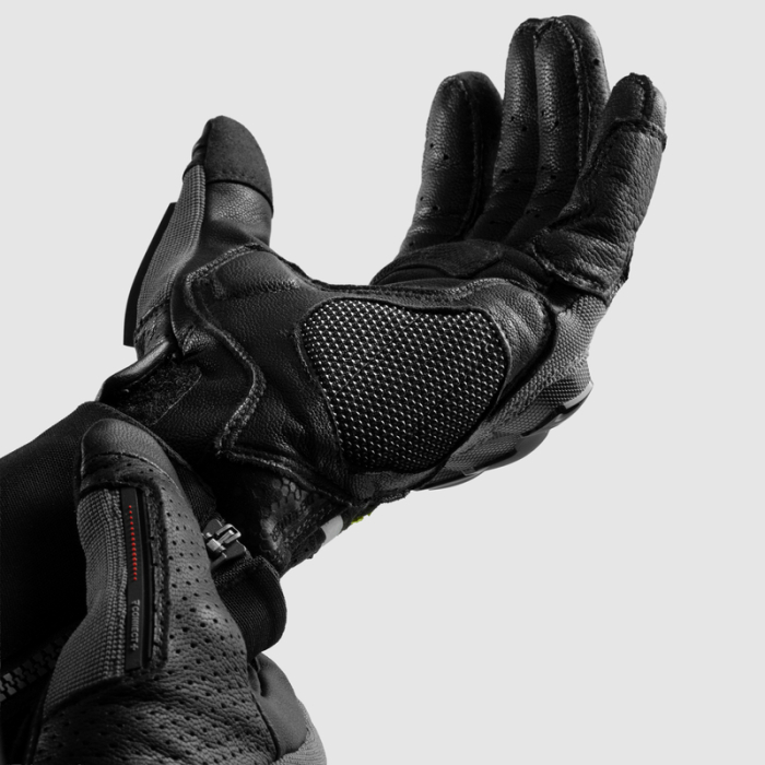 Manusi Rebelhorn Defender [10]