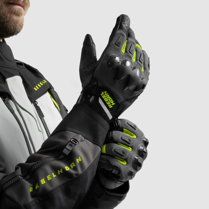 Manusi Rebelhorn Defender [4]