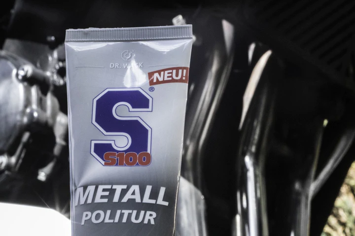 Polish pentru suprafete metalice S100 [3]